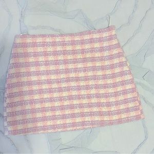 Beautiful purple mini-skirt. Zara